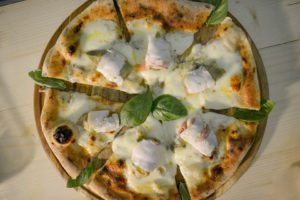 PIZZA Guerriero con il carciofo bianco