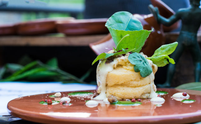 cenando sotto un cielo diverso